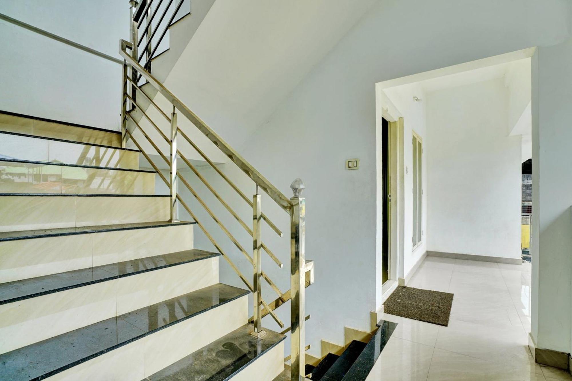 Collection O 81026 Suqoon Premium Stays Kochi Εξωτερικό φωτογραφία